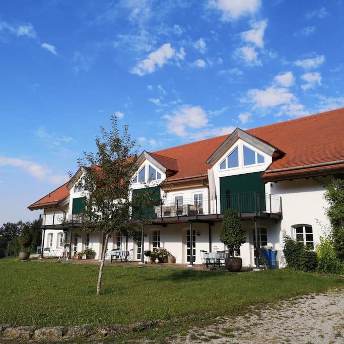 Ferienwohnung Gutshof In Seenaehe Dießen am Ammersee المظهر الخارجي الصورة